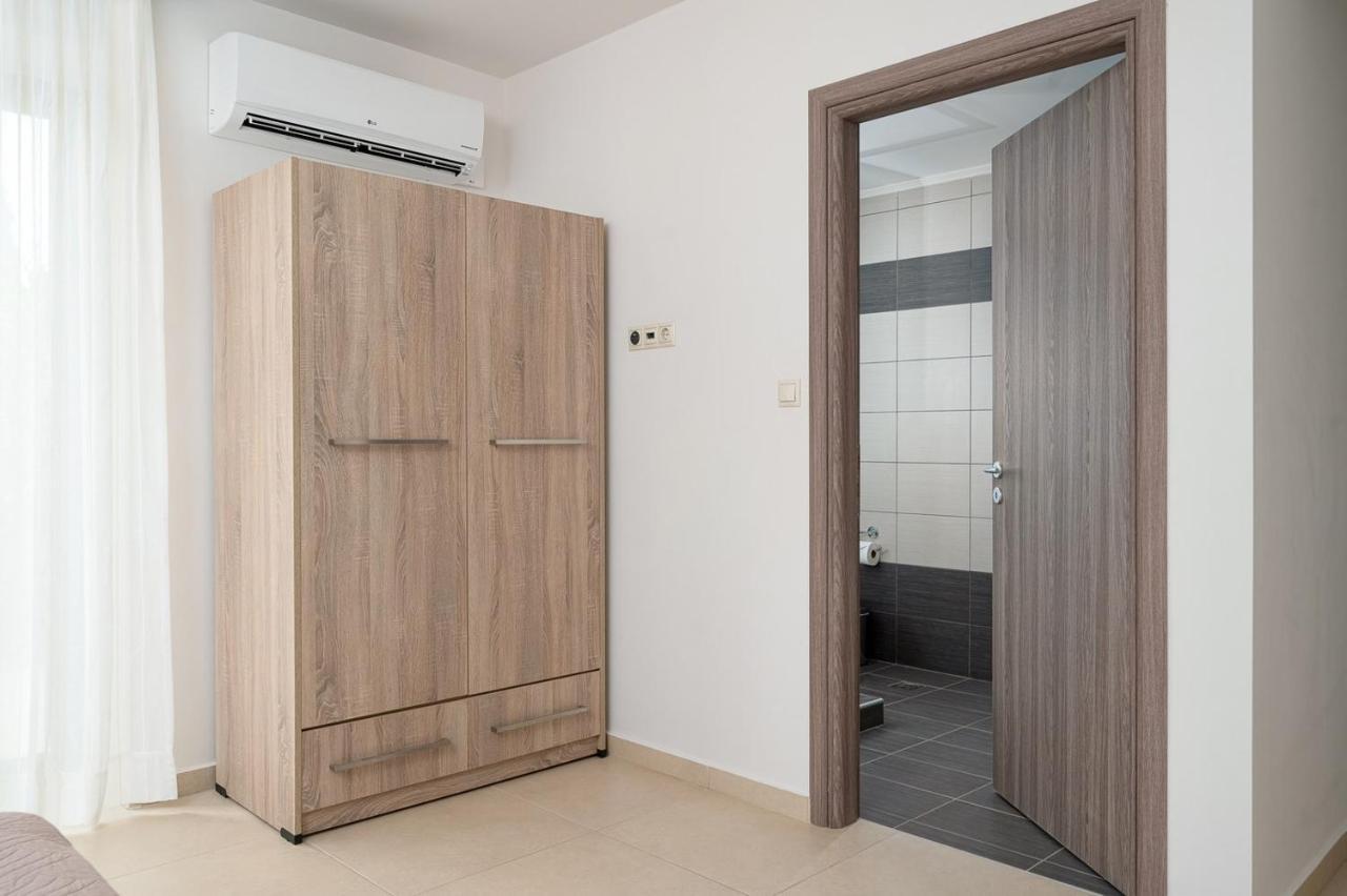 Orelia Cretan Deluxe Apartments Kamilari Ngoại thất bức ảnh