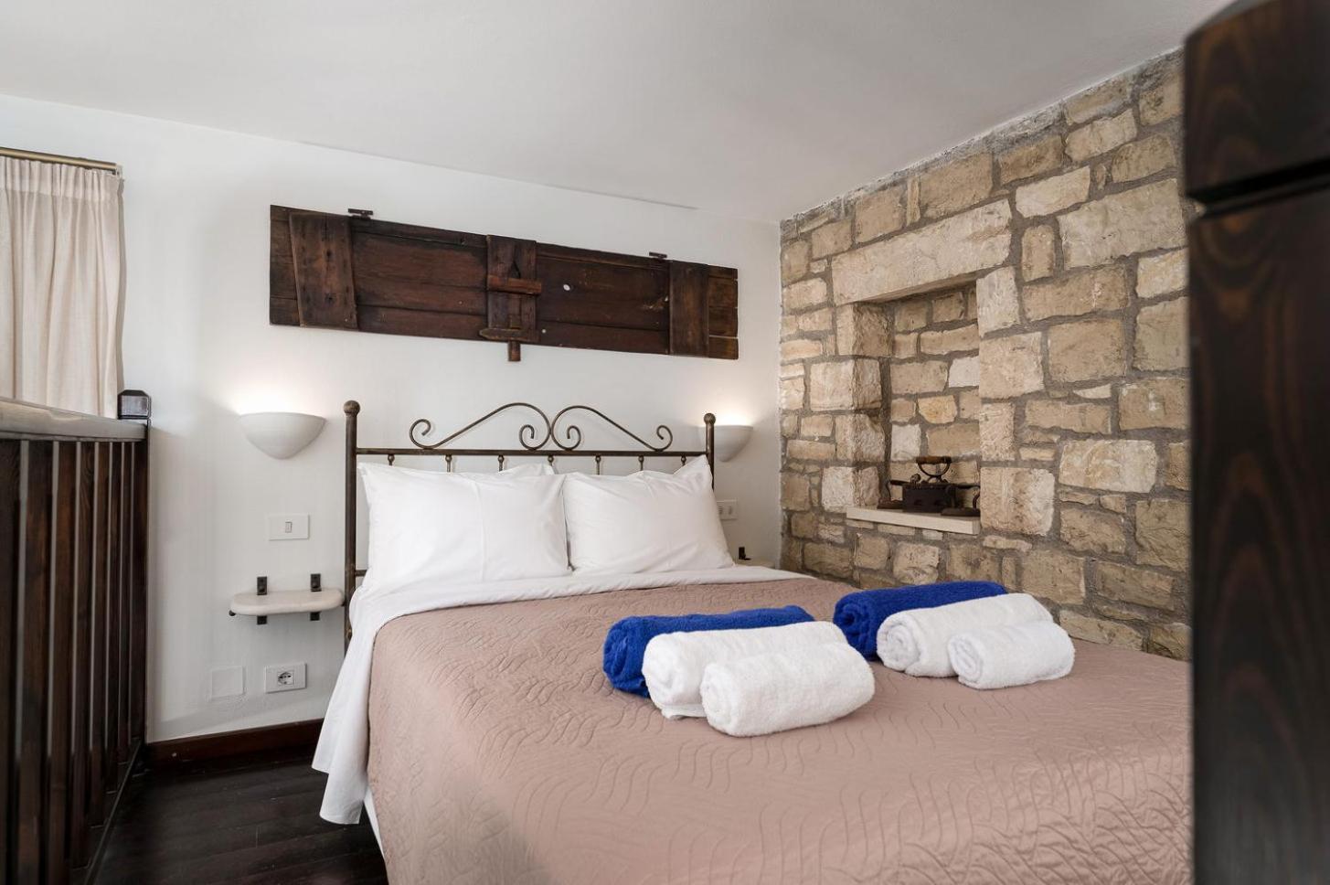 Orelia Cretan Deluxe Apartments Kamilari Ngoại thất bức ảnh
