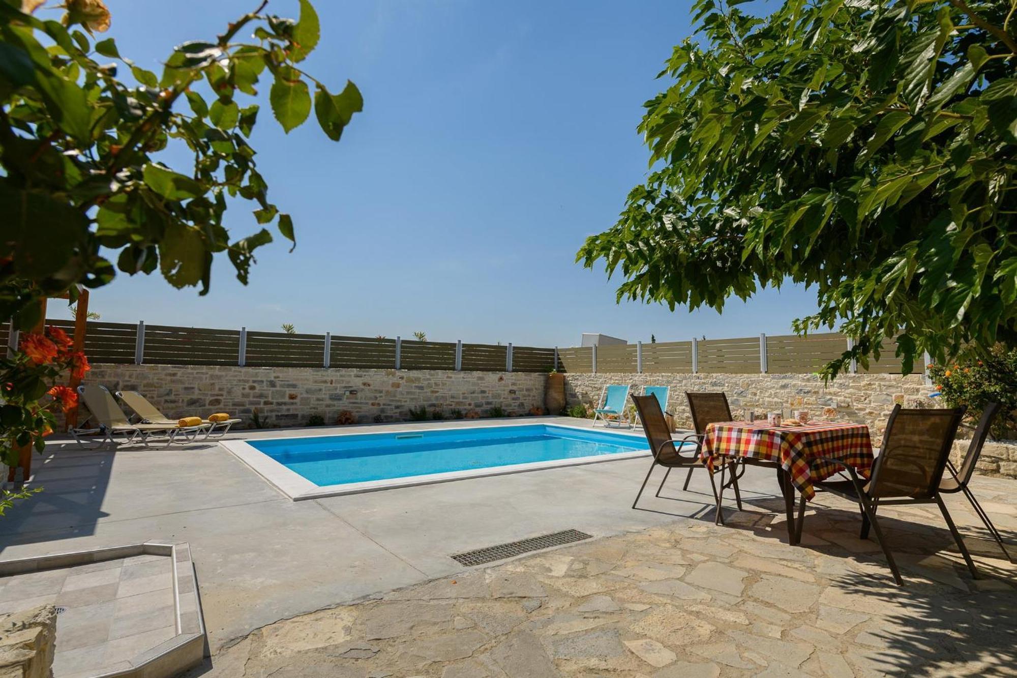 Orelia Cretan Deluxe Apartments Kamilari Ngoại thất bức ảnh