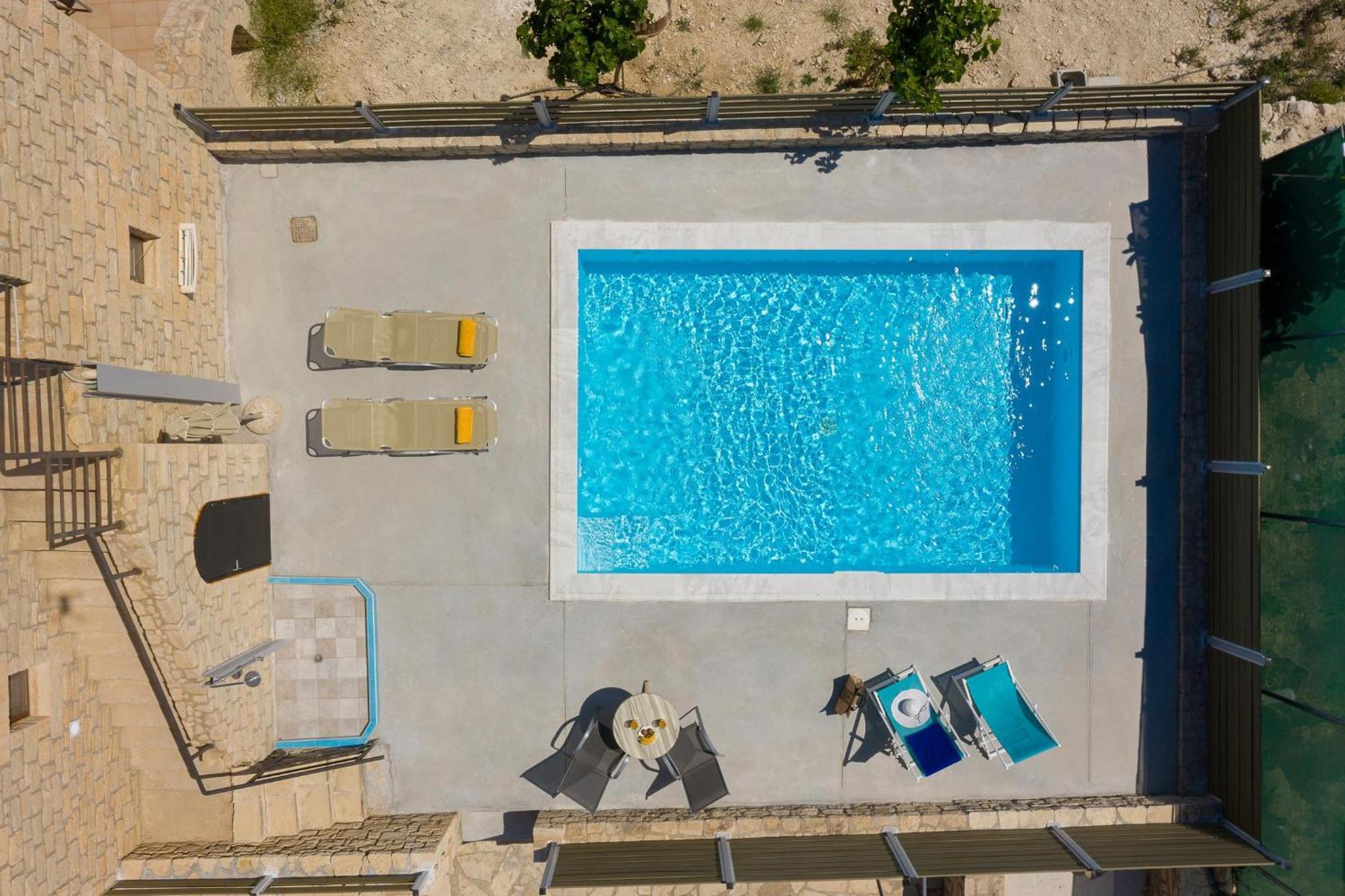 Orelia Cretan Deluxe Apartments Kamilari Ngoại thất bức ảnh