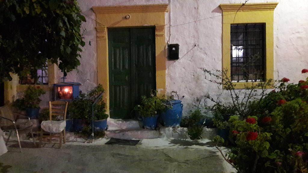 Orelia Cretan Deluxe Apartments Kamilari Ngoại thất bức ảnh